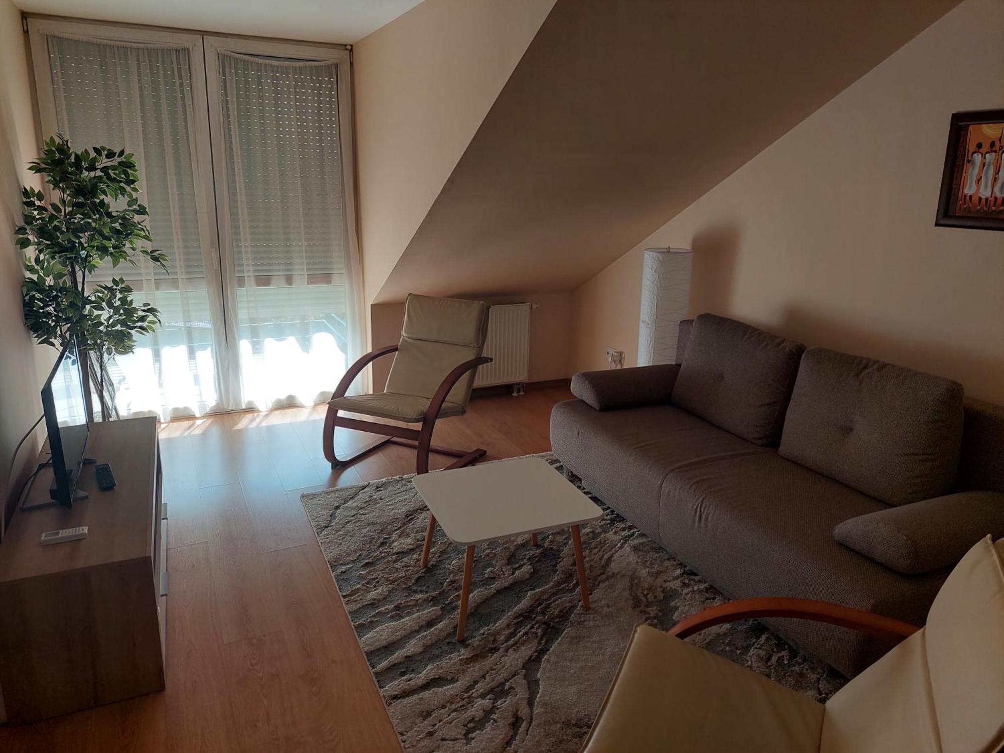 Cserke Napfeny Apartman Cserkeszolo Phòng bức ảnh