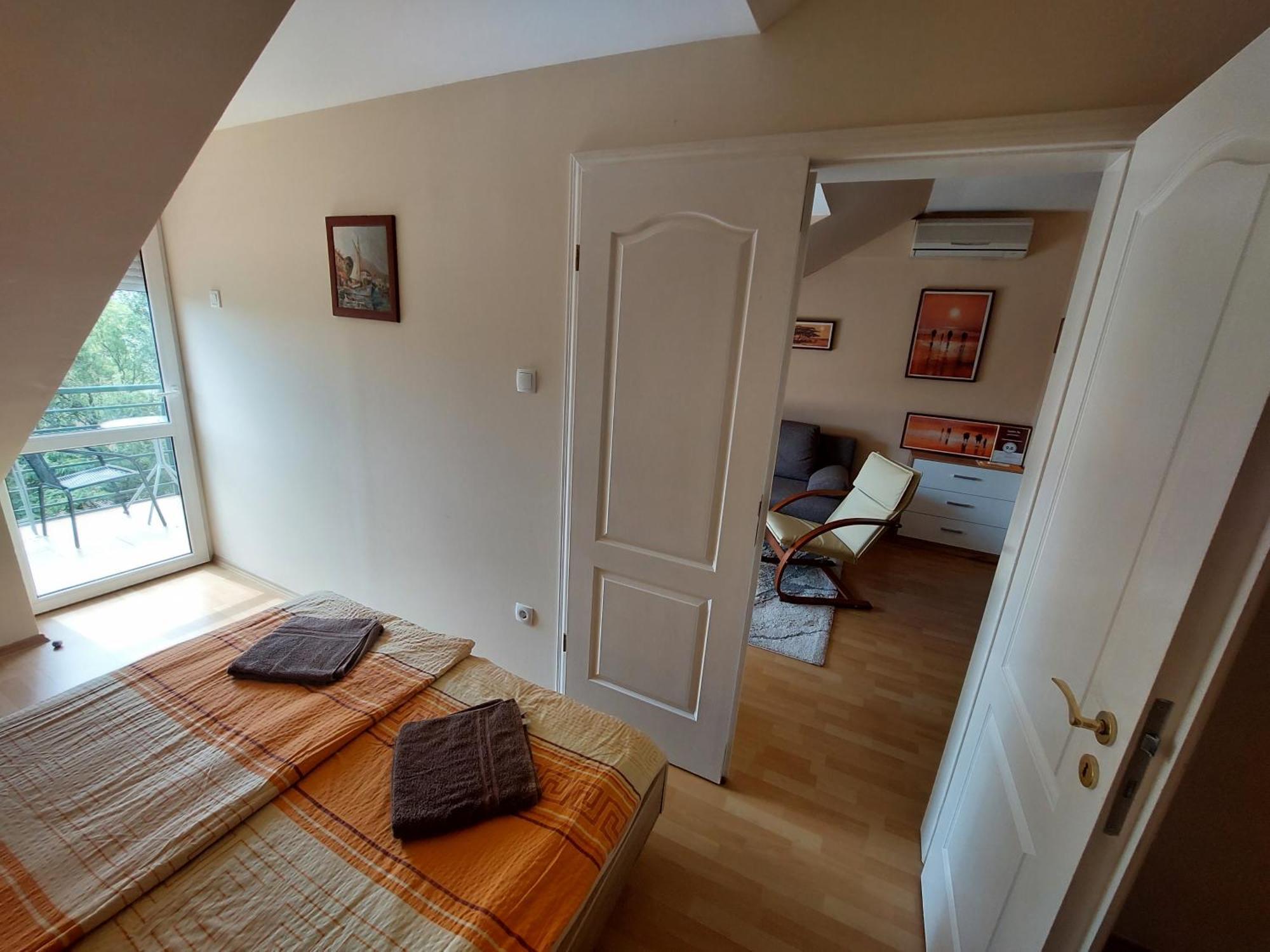 Cserke Napfeny Apartman Cserkeszolo Phòng bức ảnh